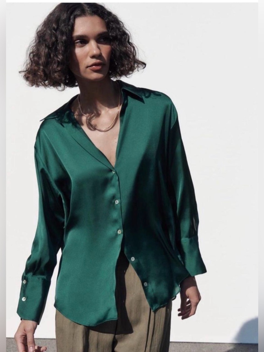 ZARA Women’s Emerald Green Satin Buttom Down Oversized Shirt size Small